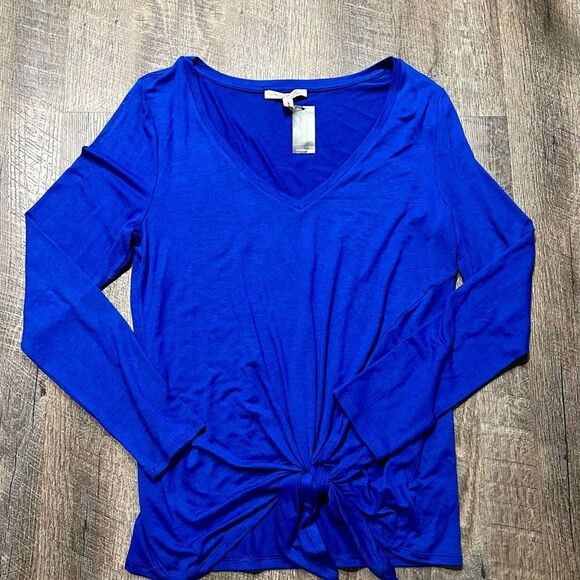 Express One Eleven Blue Tie Front Long Sleeve Top NWT M - Picture 2 of 7